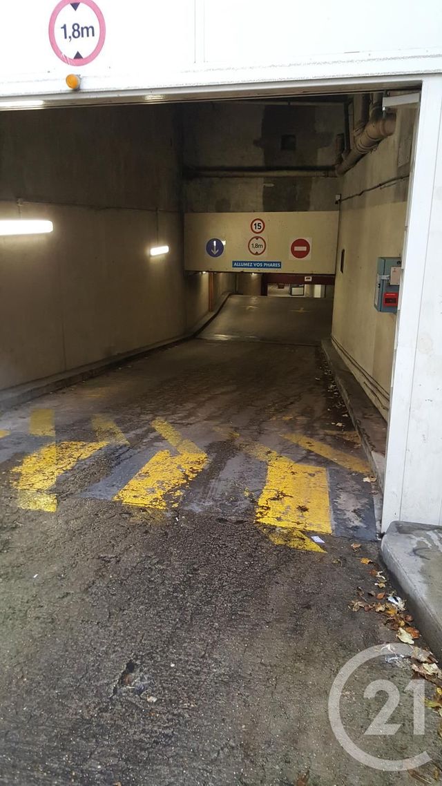 Parking à louer - 11 m2 - Paris - 75014 - ILE-DE-FRANCE