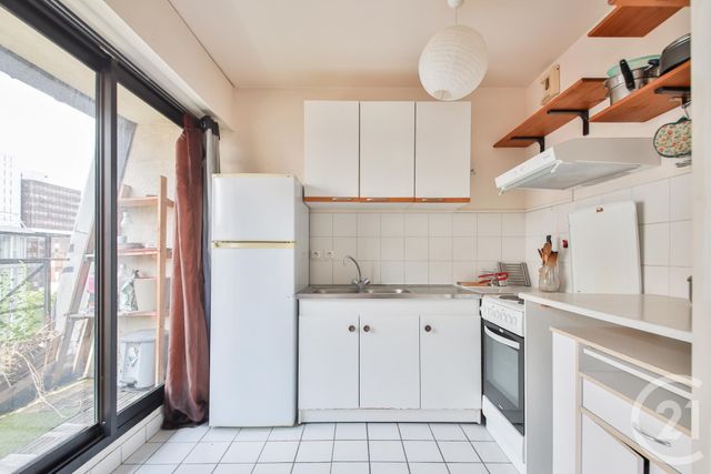 Afficher la photo en grand Appartement F2 à vendre - 2 pièces - 48 m2 - Paris - 75013 - ILE-DE-FRANCE