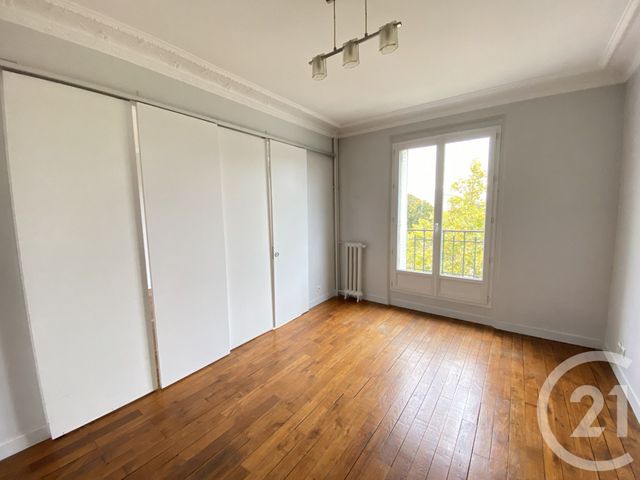 Afficher la photo en grand Appartement F3 à louer - 3 pièces - 65,77 m2 - Paris - 75014 - ILE-DE-FRANCE