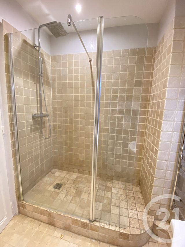 Afficher la photo en grand Appartement F3 à louer - 3 pièces - 65,77 m2 - Paris - 75014 - ILE-DE-FRANCE