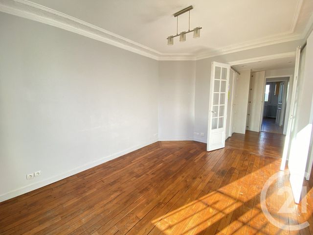 Afficher la photo en grand Appartement F3 à louer - 3 pièces - 65,77 m2 - Paris - 75014 - ILE-DE-FRANCE
