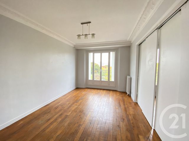 Afficher la photo en grand Appartement F3 à louer - 3 pièces - 65,77 m2 - Paris - 75014 - ILE-DE-FRANCE