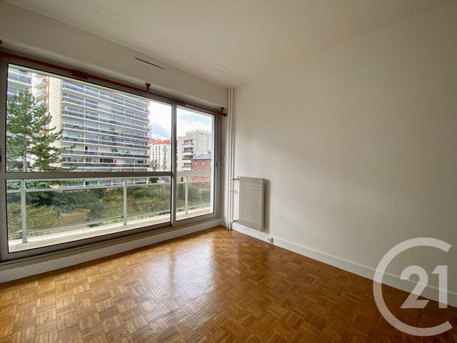 Afficher la photo en grand Appartement F2 à louer - 2 pièces - 50,02 m2 - Paris - 75014 - ILE-DE-FRANCE