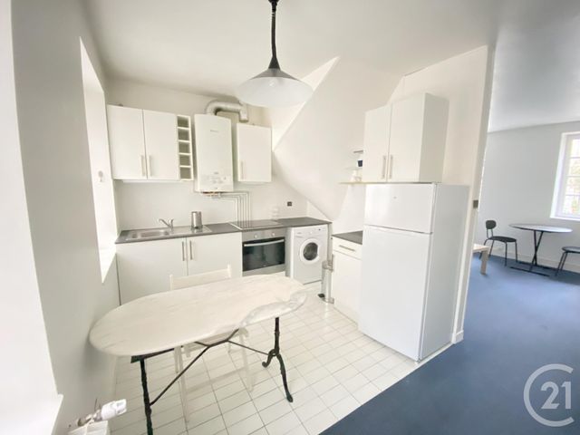 Appartement Duplex à louer - 2 pièces - 31 m2 - Paris - 75013 - ILE-DE-FRANCE