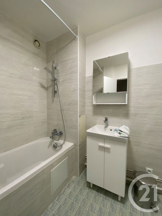 Appartement F1 &agrave; louer - 1 pi&egrave;ce - 29,89 m2 - Paris - 75013 - ILE-DE-FRANCE