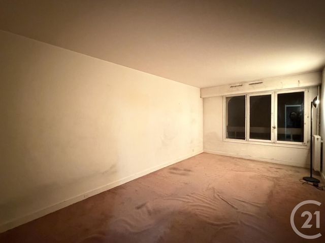 Appartement F1 à vendre PARIS